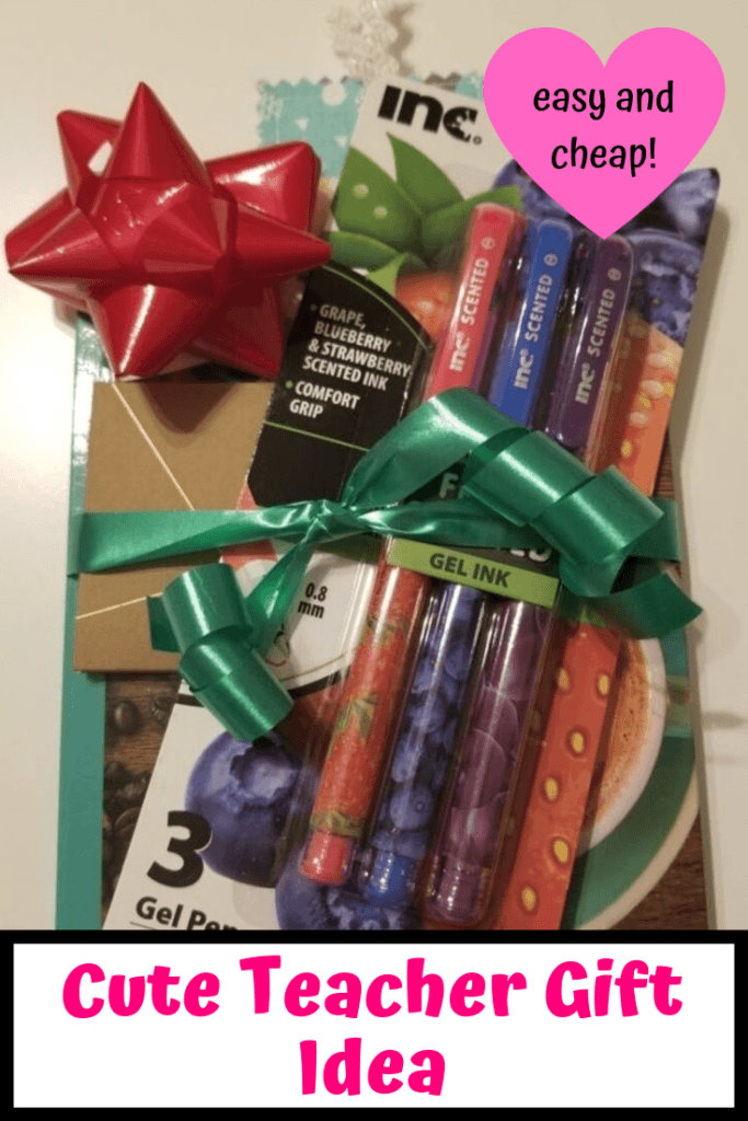 Last Minute Preschool Teacher Christmas Gift Idea: DIY Fabric